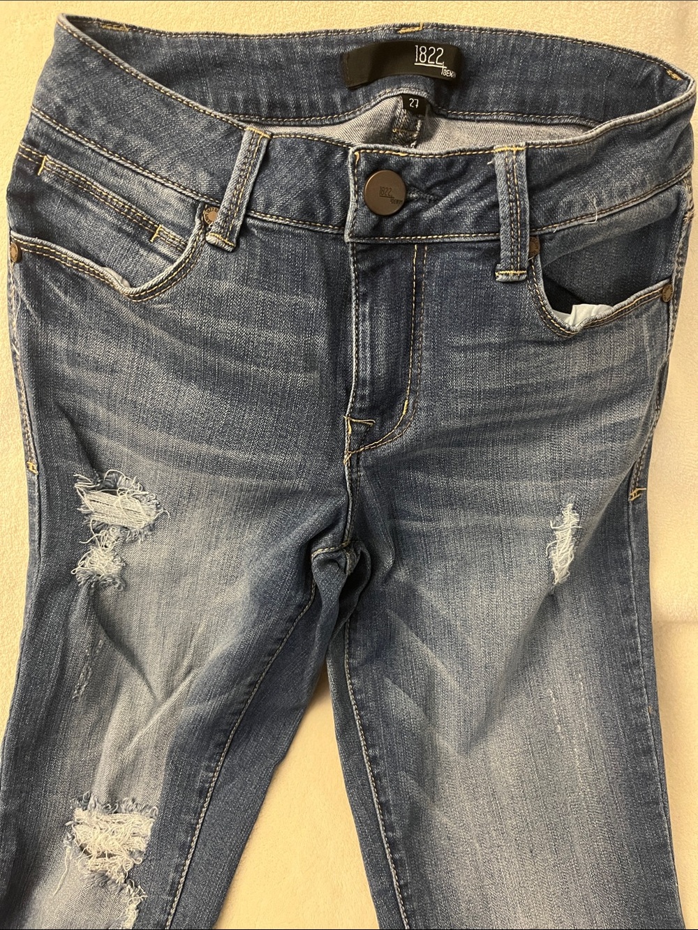 1822 Denim Women's Distressed Medium Blue Skinny Jeans